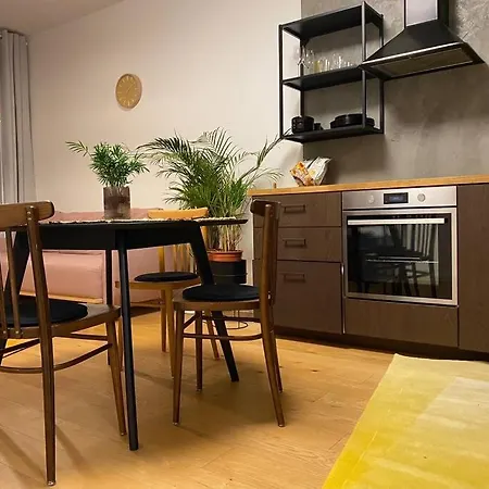Apartamento Urban Elegance Sky Park With Parking Spot Bratislava