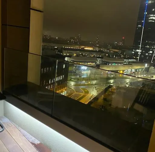 Urban Elegance Sky Park With Parking Spot * Pozsony